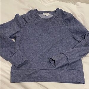 Evereve Women's Blue Crew Neck Sweater